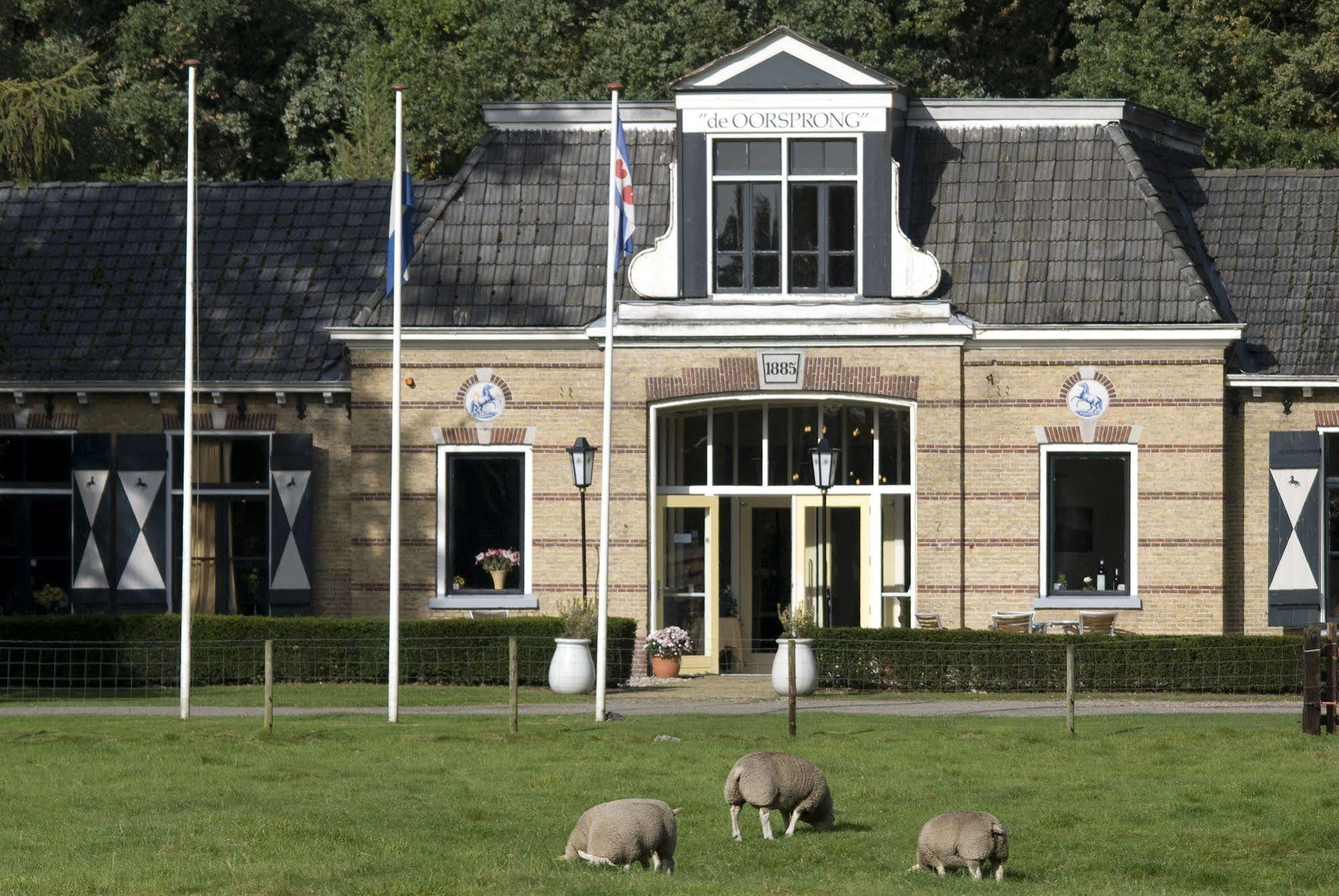 Hotel Restaurant 'De Oorsprong' Sint Nicolaasga Екстериор снимка